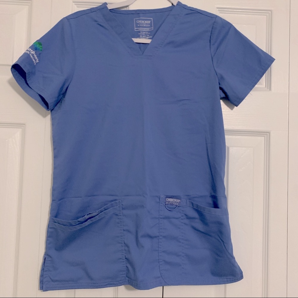 Cherokee scrubs top ceil blue